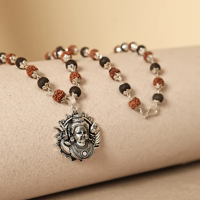 Rudraksha_Karungali_Malai_in_Silver-Cap_with_Lord_Murgan_Face_Pendant_54B Rudraksha Karungali Malai (Silver-Cap) with Lord Murugan Face Pendant
